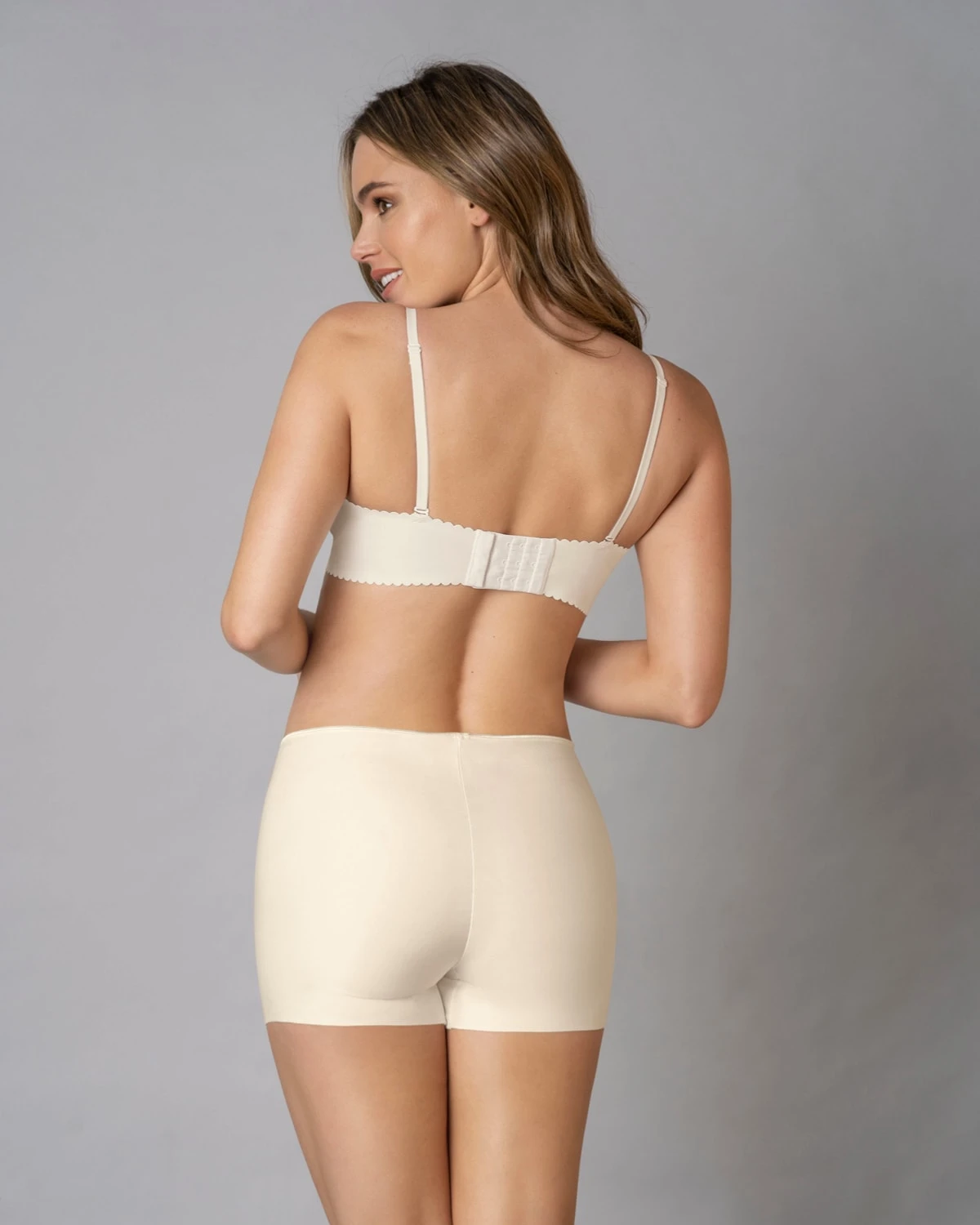 Eco-Friendly Seamless Knicker Short Made Of Recycled Plastic Bottles 10 Eco-Friendly Seamless Knicker Short Made Of Recycled Plastic Bottles - Image 8