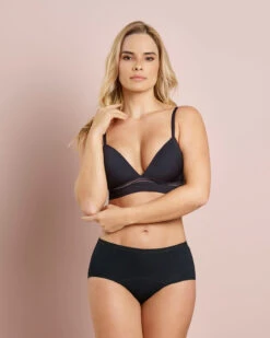 Classic Style Period Knicker In 3-Layer Fabric For 24- Hour Protection 23 Classic Style Period Knicker In 3-Layer Fabric For 24- Hour Protection -Leonisa Sale Store 012978N 700 1200X1500 4