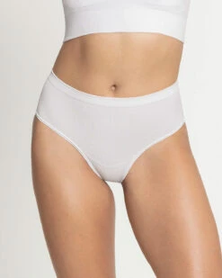 High-Tech Seamless Mid-Rise Cheeky Knicker 27 High-Tech Seamless Mid-Rise Cheeky Knicker -Leonisa Sale Store 092030 000 1200X1500 2