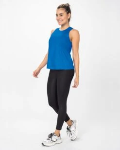 Quick-Dry Sports Singlet With Glitter Print On Front 9 Quick-Dry Sports Singlet With Glitter Print On Front -Leonisa Sale Store 195362 502 1200X1500 3