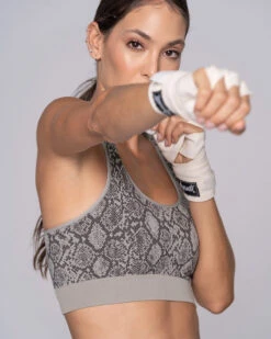 Reversible High-tech Seamless Sports Bra -Leonisa Sale Store 195369 750 1200X1500 4