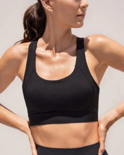 Sports Top With Athletic Back And Seamles Flat Straps