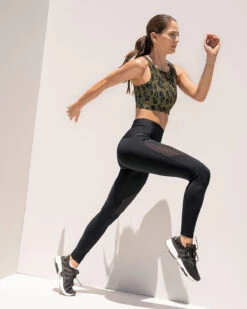 Eco-Friendly High-Neck Graphic Sports Bra Made Of Recycled Plastic -Leonisa Sale Store 195385 182 1200X1500 5