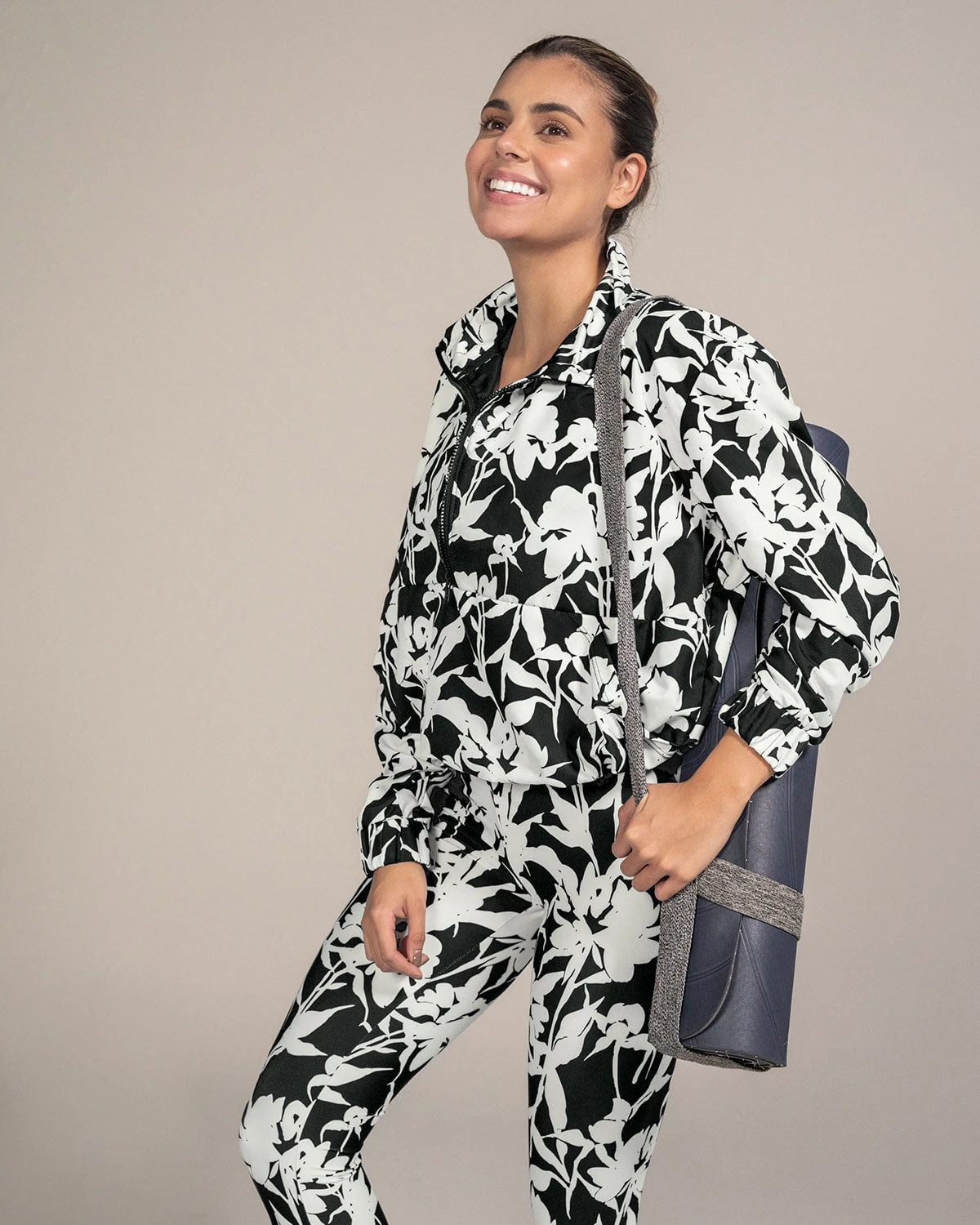 Quick Dry Active Jacket With Front Pocket 6 Quick Dry Active Jacket With Front Pocket - Image 4