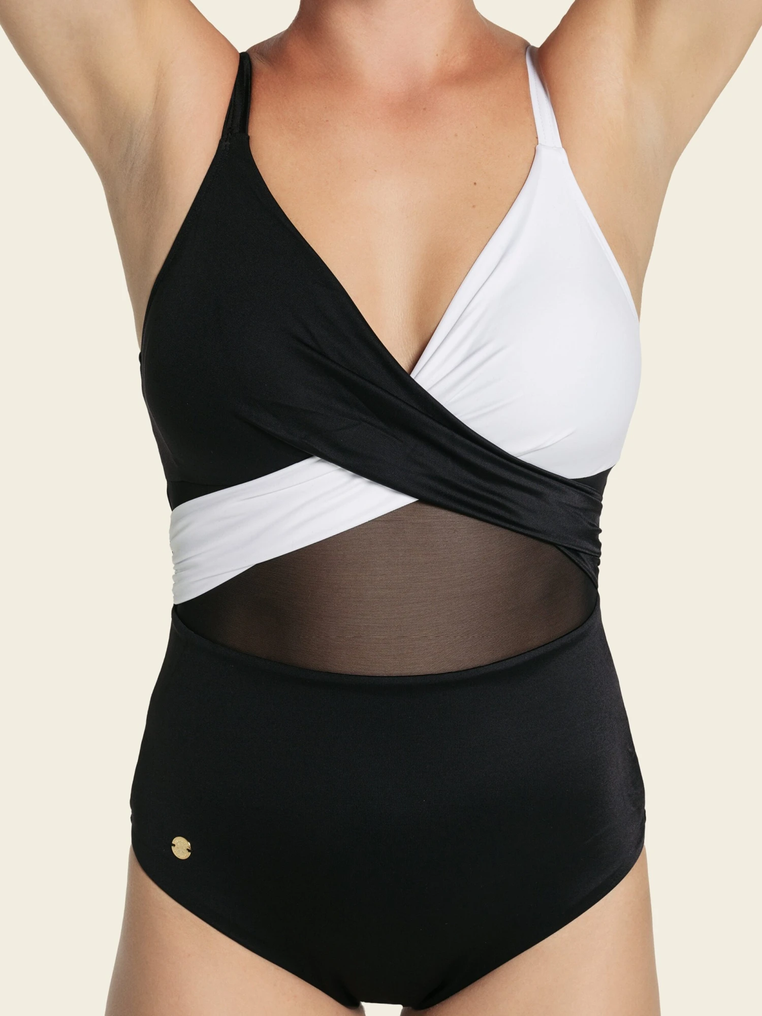 Cross-Front Contrast Graphic One-Piece Slimming Swimsuit 6 Cross-Front Contrast Graphic One-Piece Slimming Swimsuit - Image 4