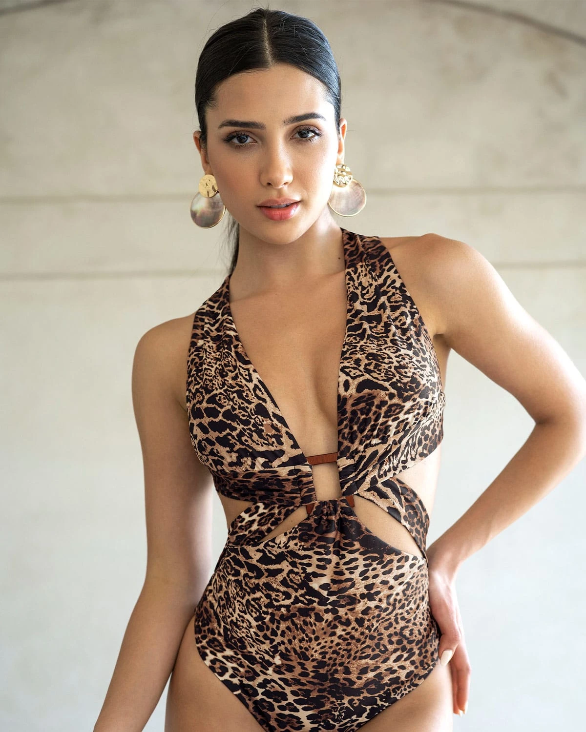 Eco-Friendly One Piece Criss Cross Strap Swimsuit 3 Eco-Friendly One Piece Criss Cross Strap Swimsuit