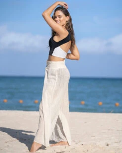 Two Piece Swimsuit With Color Block Top And Crossover Waistband Short -Leonisa Sale Store 201540 700 1200X1500 4